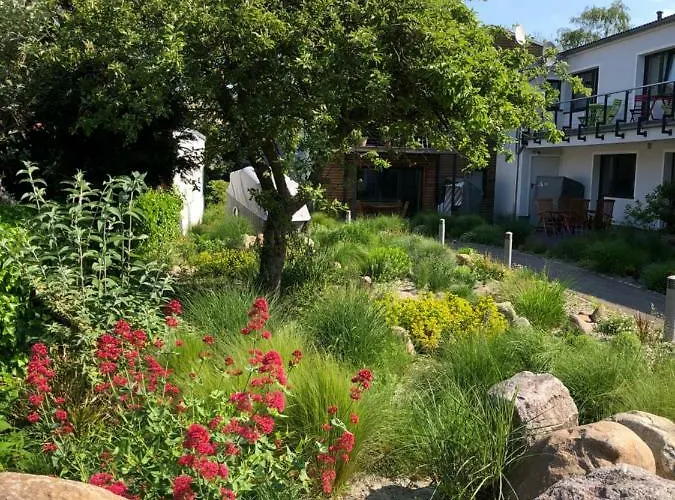 Hotel&Ferienunterkünfte Hus Seeblick Fehmarn